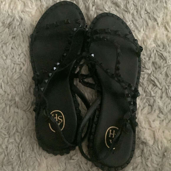 Ash leather studded sandal in good condition. Size 37 equivalent to US size 7 - Picture 6 of 7